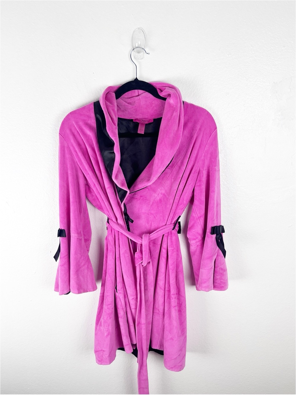 BETSEY JOHNSON Pink Black Bow Sleeves Tie Waist Pockets Velour Short Robe Small